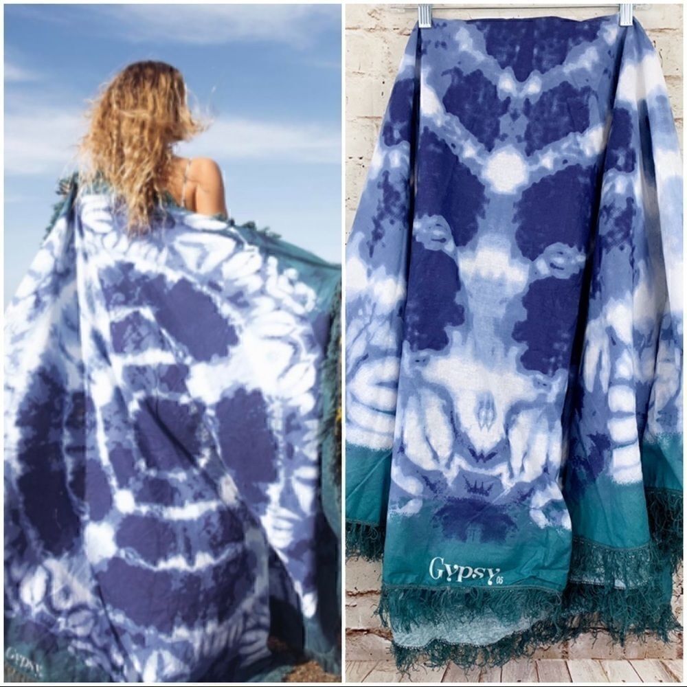 Gypsy 05 beach roundie tie dye fringe blanket